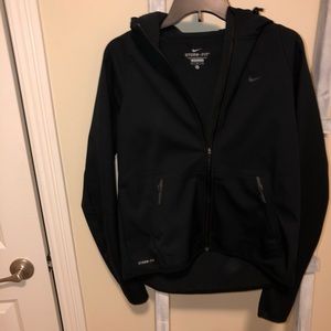 Nike women’s storm fit jacket